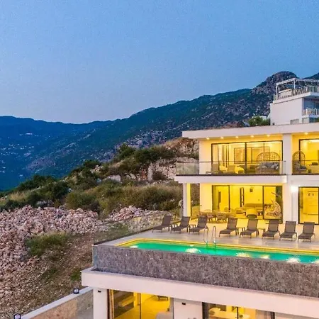 Luxurious Spacious With Sauna And Turkish Bath In Kalkan Villa